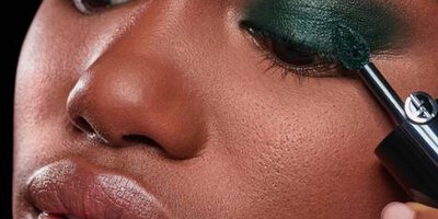 How to apply concealer