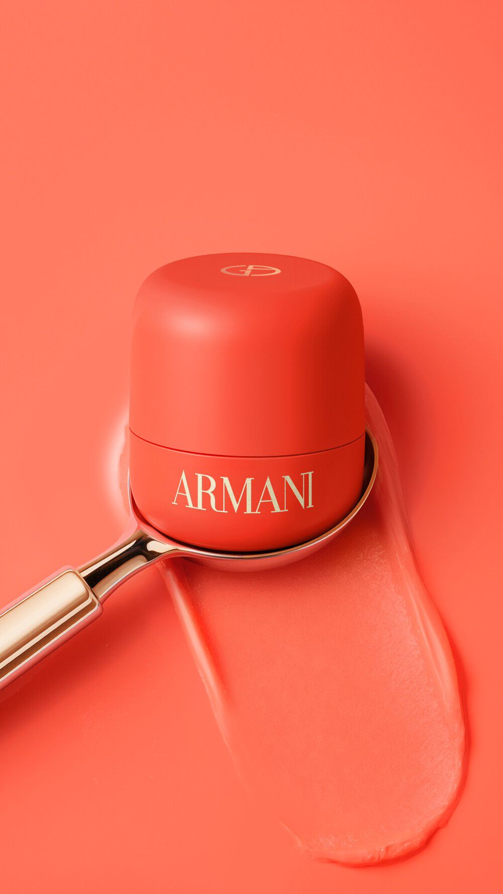 Armani Beauty Dolci Blush cream-to-powder blush creating a soft-matte finish with a natural rosy glow on cheeks