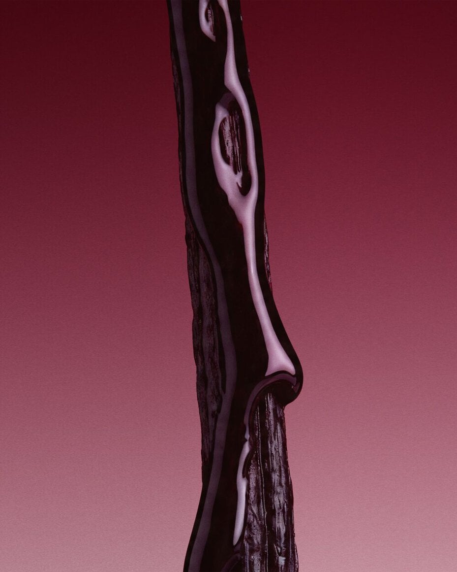 Dark licorice visual evoking the woody addiction of Cuir Rubis.
