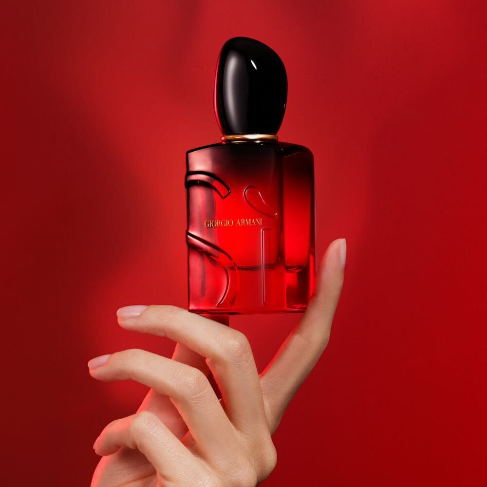 Giorgio Armani si passione intense - floral woody fragrances