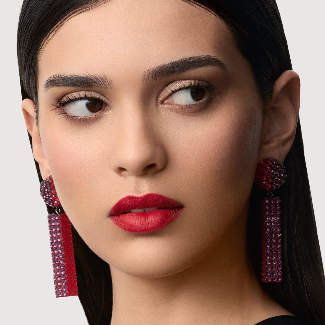 Magnetic Lips