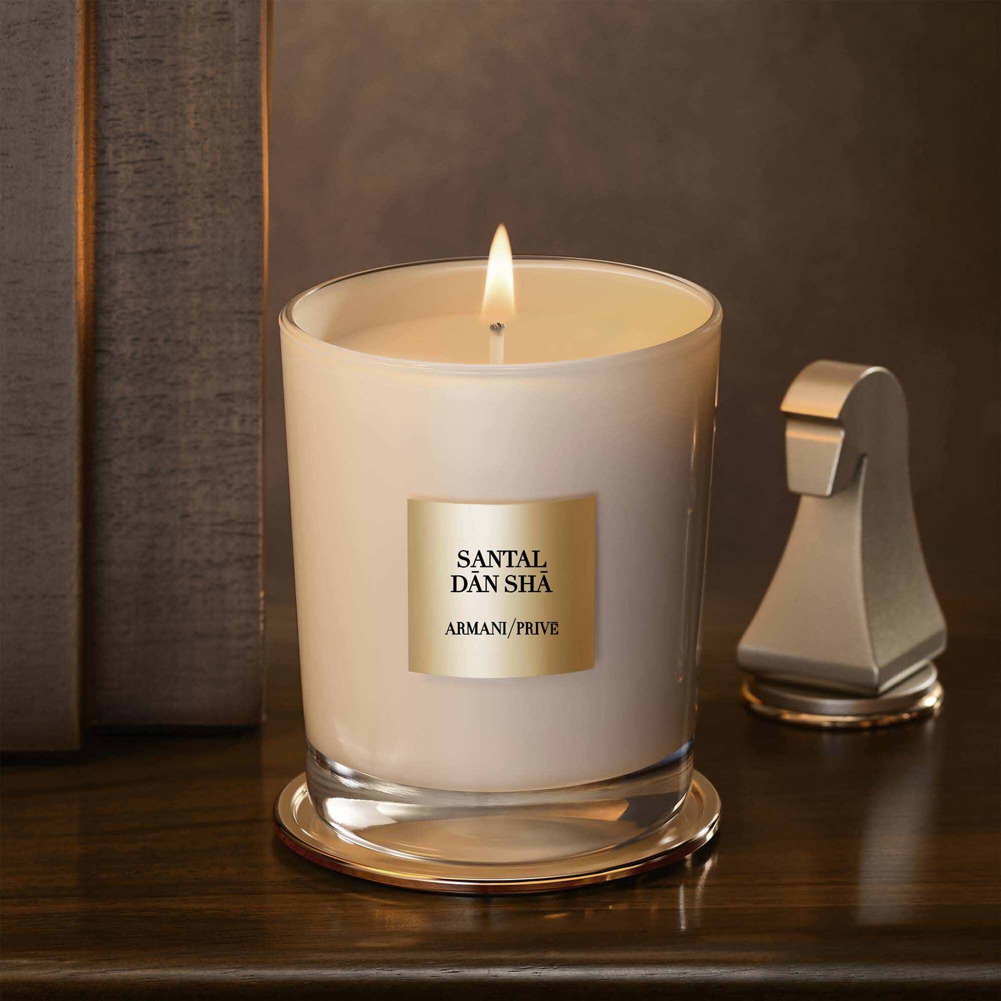 Armani Prive Santal Dān Shā Scented Candle