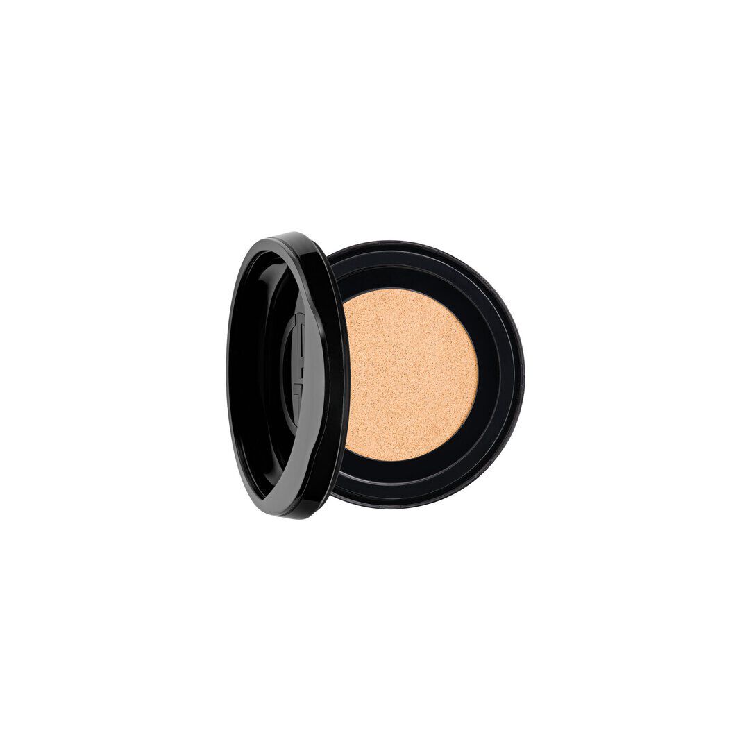An open Giorgio Armani LUMINOUS SILK PRISMA GLOW CUSHION Refill