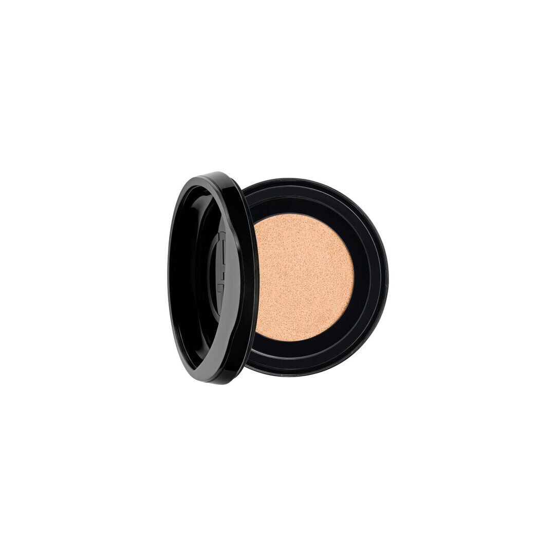 An open Giorgio Armani LUMINOUS SILK PRISMA GLOW CUSHION Refill