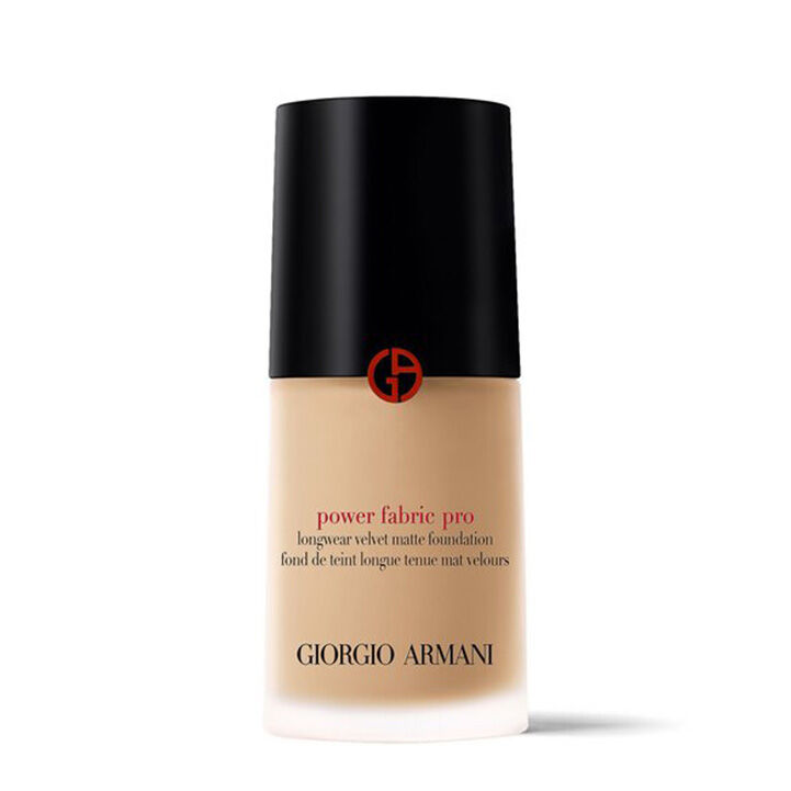 POWER FABRIC PRO FOUNDATION